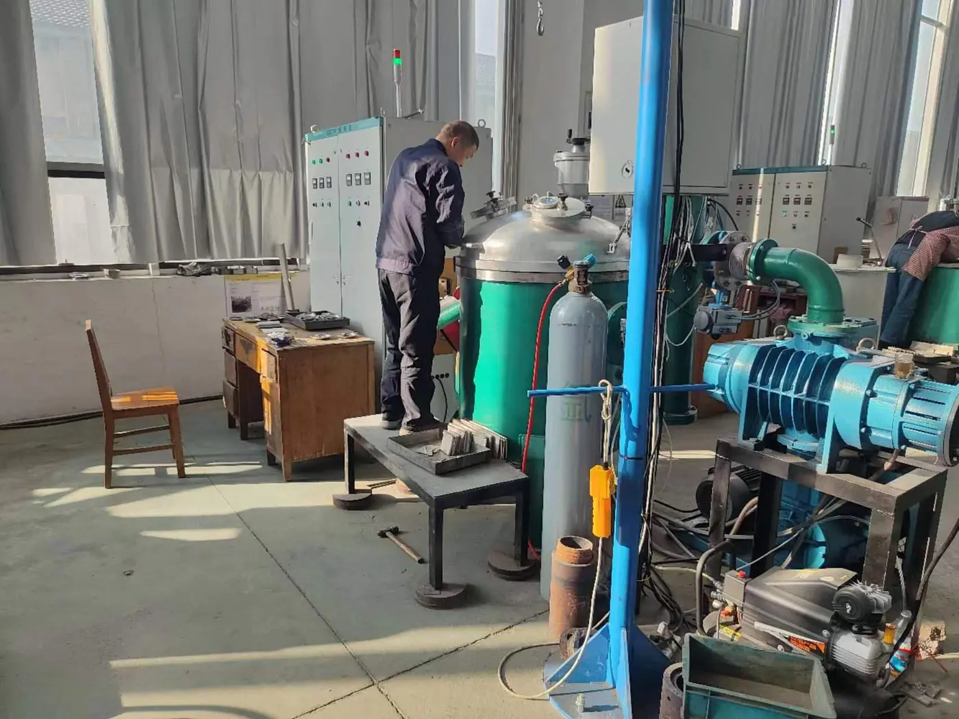 Drawing machinery on the production floor